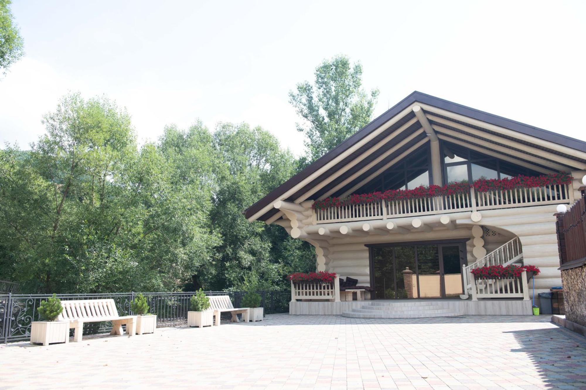 Ferienwohnung Adele Mizhhirya  Exterior foto